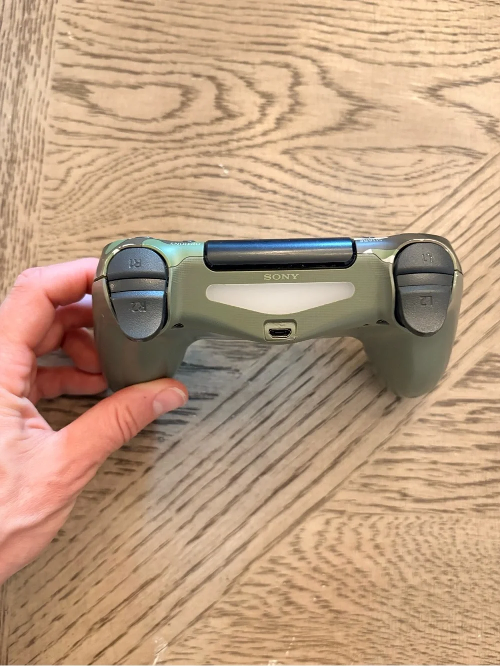 Sony DualShock 4 Wireless Controller in Green Camo